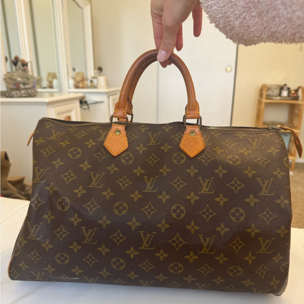 Vintage Louis Vuitton Speedy 40 Monogram